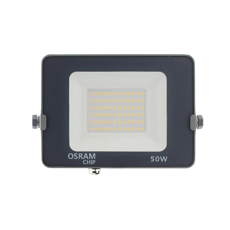 El Foco Proyector LED SMD de 50W con Chip OSRAM es un avance tecnológico en High Efficiency, siendo una opción muy interesante en todo tipo de aplicaciones de exterior. Destaca por su eficiencia, alto CRI, alto factor de potencia y robustez.