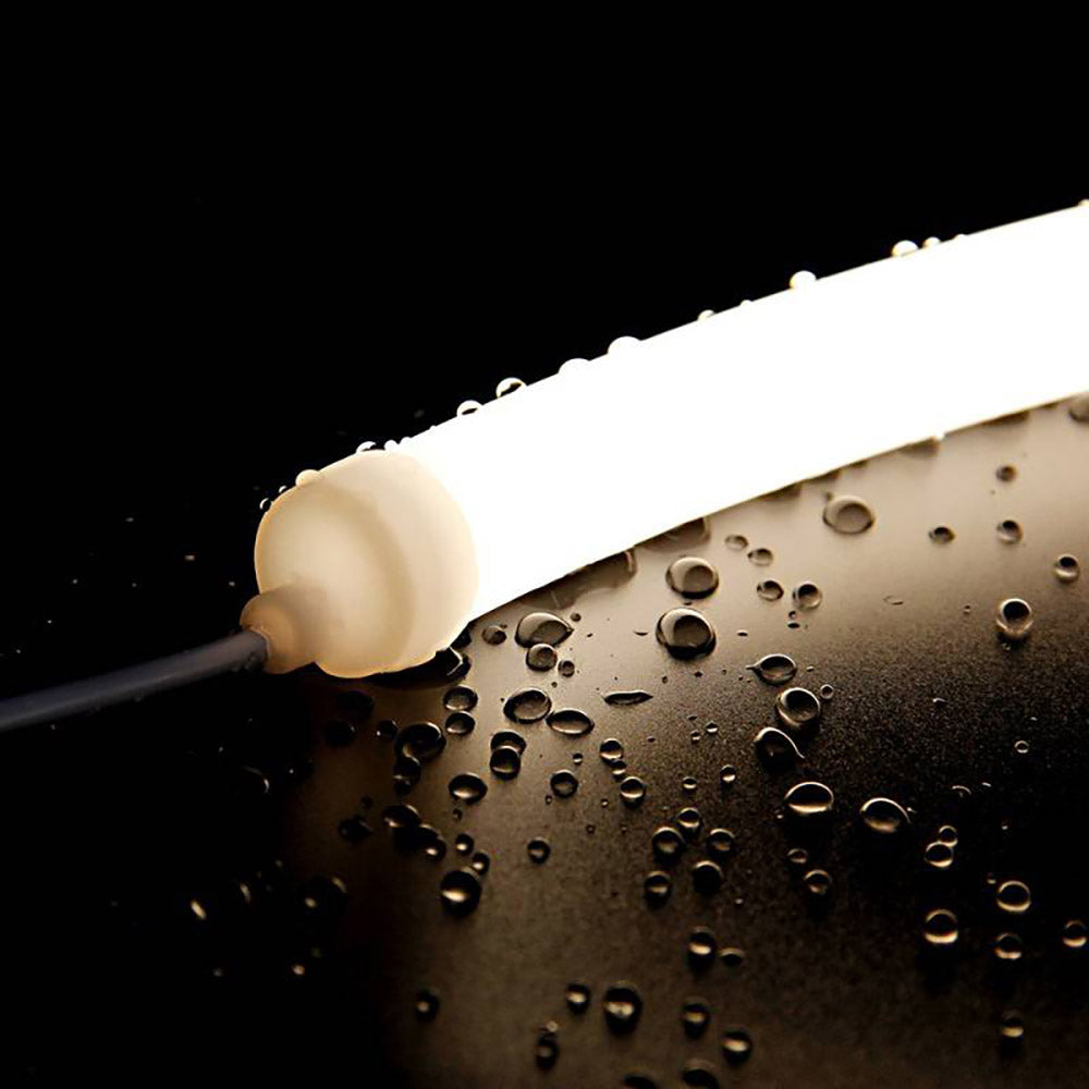 Tubo de silicona para insertar tira led y obtener un tubo de NEON luminoso de máxima calidad y perfecta difusión de la luz. Con múltiples ventajas sobre los tradicionales tubos de PVC. Ideal para decoración, perfilar con luz, rotulación, interiorismo, etc.