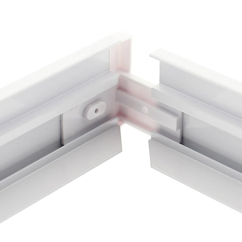 Herrajes fabricados en aluminio lacado en color blanco especialmente diseñados para la instalación de paneles led en superficie. Instalación rápida y sencilla para todo tipo de techos.