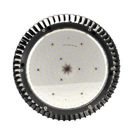 Luminaria industrial con sistema de alimentación de estado sólido IC. Con anillo y cadena de sujección. Reflector opcional.
