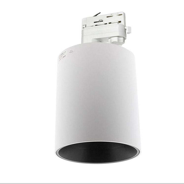 Foco Carril Trifásico Blanco que permite alojar el LED profesional HOTEL SPOT LED de Ø135mm de 24W para la iluminación general de todo tipo de ambientes. De estilo minimalista fabricado en aluminio de alta calidad y lacado en color blanco mate. Ideal para proyectos profesionales. Incluye reflector basculante y conector trifásico para conectar a carril.