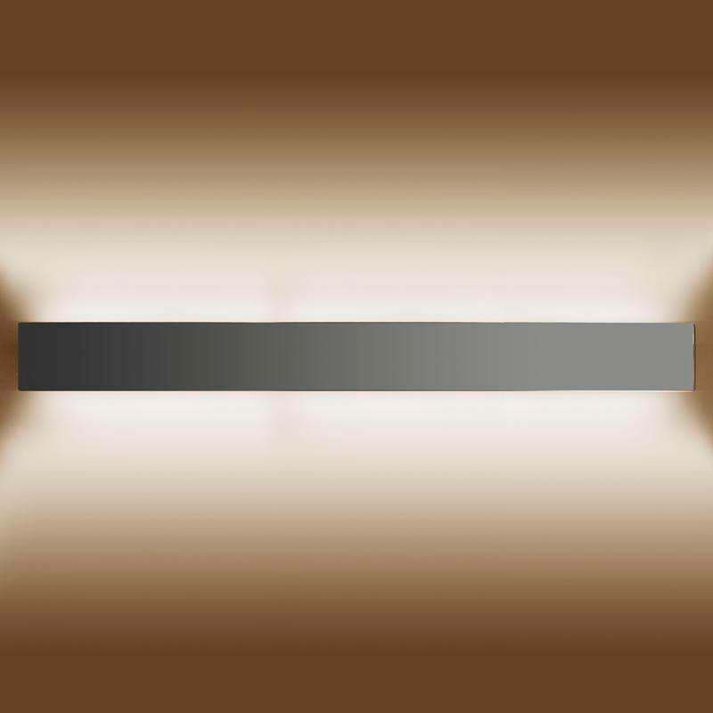 Aplique LED de pared funcional y decorativo de diseño moderno y minimalista en color plata. Permite generar un tipo de luz difusa y homogénea. Los apliques de pared Led suelen ser luminarias que complementan a la iluminación principal siendo un elemento importante en la decoración de los más variados ambientes.