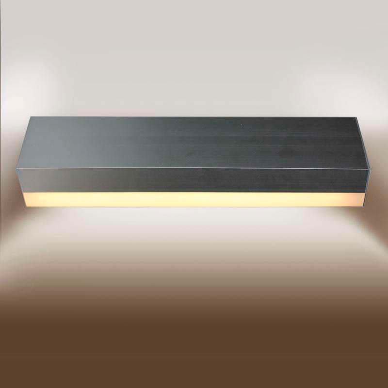 Aplique LED de pared funcional y decorativo de diseño moderno y minimalista. Permite generar un tipo de luz difusa y homogénea. Los apliques de pared Led suelen ser luminarias que complementan a la iluminación principal siendo un elemento importante en la decoración de los más variados ambientes.