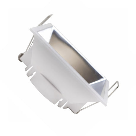 Aro fijo con diseño moderno y elegante. Podrás instalar todas nuestras dicroicas de forma rápida y sencilla. Es ideal para instalar en salones, dormitorios, aseos, oficinas, zonas de paso...