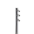 Luminaria de gran calidad que incorpora chip led CREE COB y driver led incluido. Sus tres mini focos pueden ser orientados en cualquier posición para la iluminación de los objetos de la exposición. Driver incluido