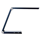 Lámpara de escritorio de diseño exclusivo. Incorpora botonera táctil con selector de intensidad y color de luz. Cargador inalámbrico TI de última generación y conectores USB para la carga de tus dispositivos móviles. Chip Led LG de altas prestaciones. Realizado con materiales de alta calidad, su brazo articulado permite dirigir su haz de luz en cualquier dirección.
