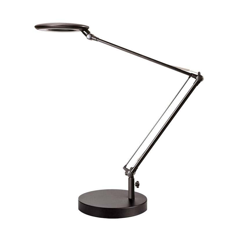 Lámpara led de estudio con brazo articulado que permite dirigir su haz de luz en cualquier dirección. Control táctil con selector de intensidad. Con un diseño clásico y funcional. Realizado con materiales de alta calidad. Incorpora lupa para poder utilizarlo en trabajos de precisión.