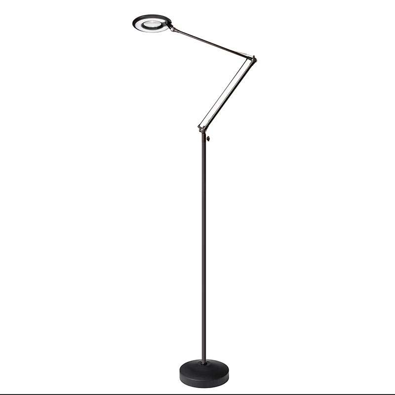 Lámpara led de pie con brazo articulado que permite dirigir su haz de luz en cualquier dirección. Control táctil con selector de intensidad. Con un diseño clásico y funcional. Realizado con materiales de alta calidad.  