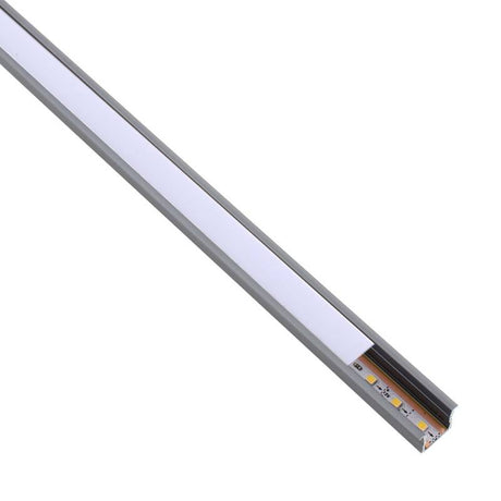 Perfil con tira led incorporada SMS2025, 110lm/w, se puede cortar cada 9mm. Barra led para realizar fácilmente instalaciones con iluminación LINEAL de forma sencilla. Especialmente indicado para iluminación general, acentuación, decoración de todo tipo de espacios. De muy bajo consumo y una gran luminosidad.