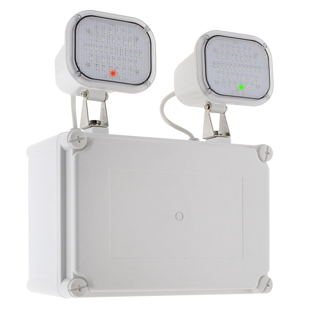 Luminaria LED de emergencia con auto-diagnóstico de alta calidad y capacidad adaptada para espacios amplios. Más de 180 minutos de autonomía con su batería recargable de Ni-Cd 6V, 4.5Ah. Luz para señalización de salidas, puertas, ascensores, zonas de paso o comunes.