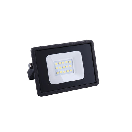 Foco LED exterior, proyector orientable de exterior LED de altas prestaciones y gran resistencia (IP65) máxima eficiencia energética y gran potencia de luminosidad. Carcasa de aluminio de inyección con radiador que garantiza una eficiente disipación del calor. 