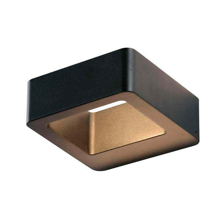 Luminaria led realizada en aluminio de gran calidad y lacado en color gris pavonado para la iluminación de paramentos verticales. Emite un haz de luz sin emisión de calor y gran eficiencia. Lámpara ideal para combinar diferentes tipos de iluminación tanto en interiores como en exteriores.