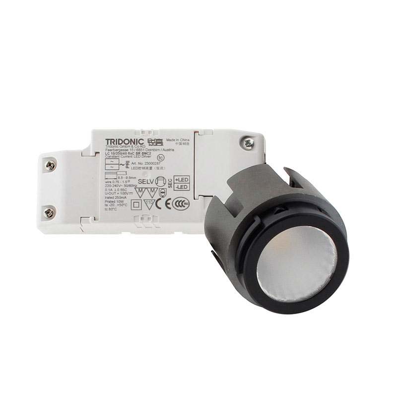 Foco Spot LED de calidad profesional con chip LED de alta potencia lumínica BRIDGELUX E8, driver led TRIDONIC y disipador de aluminio de diseño patentando que alarga la vida útil y garantiza un flujo luminosos estable a lo largo del tiempo. Con un CRI >90 que asegura una perfecta reproducción cromática. Especialmente indicado para los Housing HOTEL Spot.