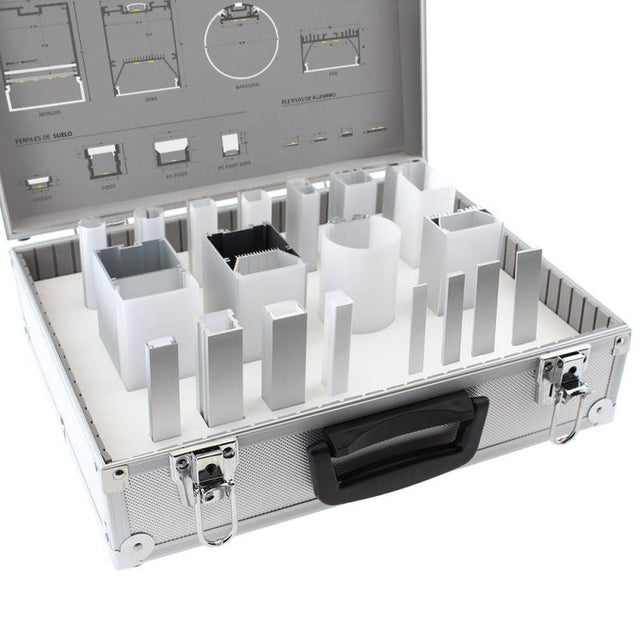 Maletín con un amplio muestrario de perfiles de aluminio para la instalación de tiras led. Incluye perfiles para instalación en SUELO, SUSPENDIDOS y PLETINAS. Consíguelo GRATIS por un pedido mínimo de 1.500€ en perfiles.