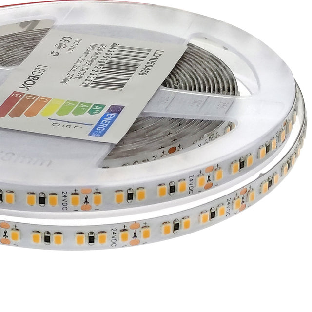 Tira LED con el nuevo Chip Samsung de alta potencia lumínica SMD2835. Incorpora cinta adhesiva 3M-9080HL de máxima calidad para colocar la tira en cualquier superficie. Tira de 5 metros con 840 led de alto brillo y un elevado CRI 90 que proporciona una luz espectacular.