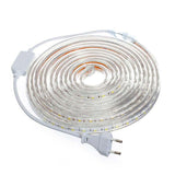 KIT Tira de LED flexible 220V está fabricada con componentes de alta calidad, con chip led EPISTAR de alta luminosidad de 20lm/led, permite una alta disipación del calor y son impermeables gracias a la cubierta transparente de PVC. Cada tira LED se suministra con su cable rectificador y su tapón final, por lo que recibirás el producto listo para su instalación.