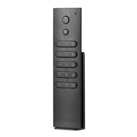 El mando a distancia LB2833 puede controlar 5 zonas diferentes de tiras monocolor fácilmente. Con un diseño minimalista y racional, es posible controlar cualquier zona por separado o actuar sobre todas ellas a la vez. Compatible con los receptores de la serie LB1009