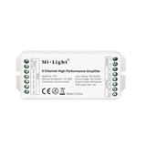 Amplificador de señal para tiras LED hasta 5 canales, para tiras monocolor, blanco dual, RGB o RGB+CCT. Necesario para instalación de tiras LED que superen los 8 metros de longitud o donde la señal necesita más potencia.