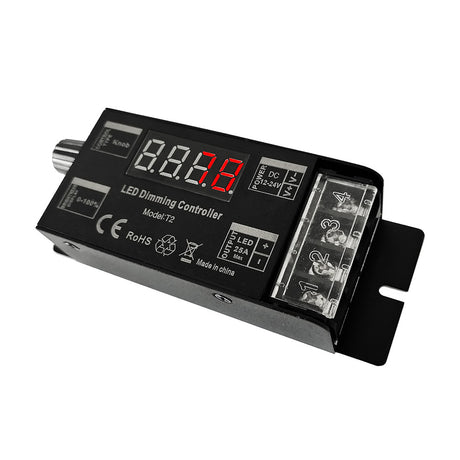 Controlador de alta potencia 25A para tiras led MONO. Dispone de rueda manual y sincronización RF. Con display digital y autosincronización, transmite los comandos recibidos al resto de controladores a su alcance (20m) aumentando significativamente la distancia de la instalación. 
