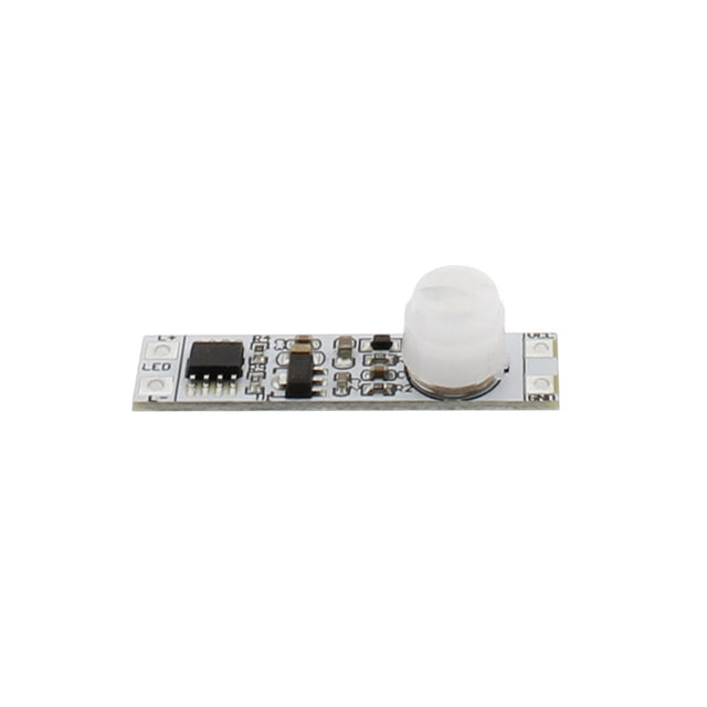 Sensor PIR de reducido tamaño (40x10mm) para instalar en perfil que se conecta directamente a la tira led monocolor y permite encenderla automáticamente cuando detecta movimiento.