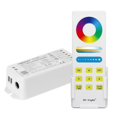 Kit que incluye controlador 3 en 1(RGB + RGBW + RGBCCT)  y mando a distancia táctil RF. Incorpora múltiples funciones de sincronización con otros controladores y con una potencia de hasta 15A. Un nuevo concepto de controladores profesionales para el control de cualquier tipo de tiras o luminarias led RGB + RGBW + RGBCCT.