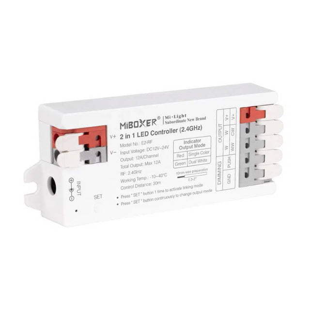 Controlador 2 en 1 con conectores rápidos, para tiras monocolor y CCT o blanco dual. Dimmer RF 2.4Ghz para variar la intensidad de la luz que emiten las tiras LED y programar distintos efectos. Puede controlar 4 zonas distintas. Compatible con un amplio catálogo de mandos a distancia.