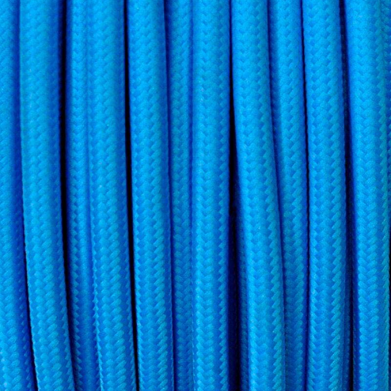 Cable eléctrico textil. Consta de dos hilos de sección 2x0,75mm y aislamiento de PVC. Capacidad de corriente de 6A.