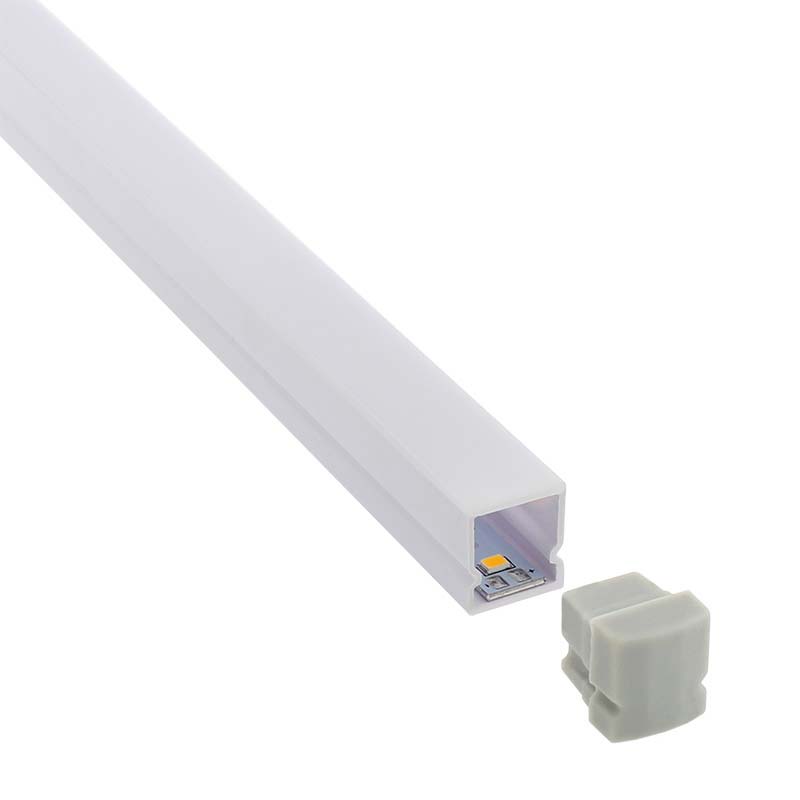 Kit que incluye perfil de plástico y tapas laterales. Para proteger y ocultar las tiras led, lo que permite realizar instalaciones profesionales, limpias y con estilo. Con protección IP68.