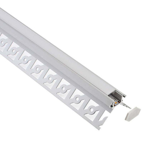 Perfil fabricado en aluminio de alta calidad ideal para iluminación de cualquier ambiente (baños, cocinas, pasillos, salones, etc) Se instala en obra entre el pladur, yeso, azulejos, etc. Dispone de aletas troqueladas que facilita la inserción del cemento u otro material para asegurar así un agarre perfecto a la pared.