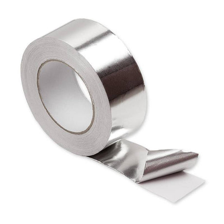 Cinta adhesiva de aluminio con un ancho de 50mm y 25 metros de longitud. Para forrar el interior de las molduras led y reflejar la luz de forma eficaz haciendo la función de reflector.
