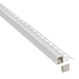 Perfil fabricado en aluminio de alta calidad ideal para iluminación de cualquier ambiente (baños, cocinas, pasillos, salones, etc) Se instala en obra entre el pladur, yeso, azulejos, etc. Dispone de aletas troqueladas que facilita la inserción del cemento u otro material para asegurar así un agarre perfecto a la pared.