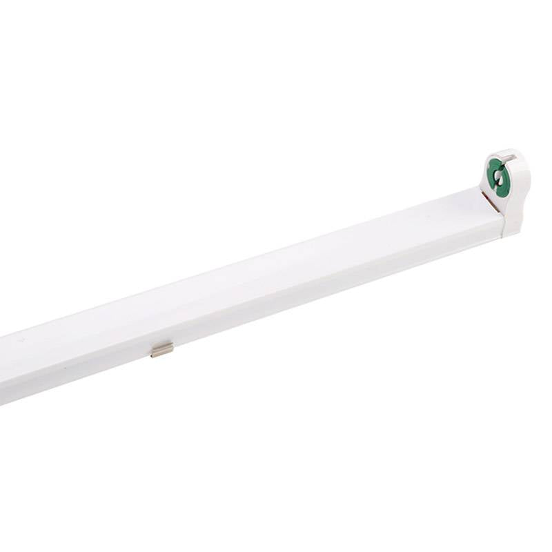 Regleta con conectores T8 para instalar fácilmente 1 tubo LED de 150cm. Fácil configuración e instalación. Preparado para instalar tubos led con conexión  a 1 ó 2 laterales.