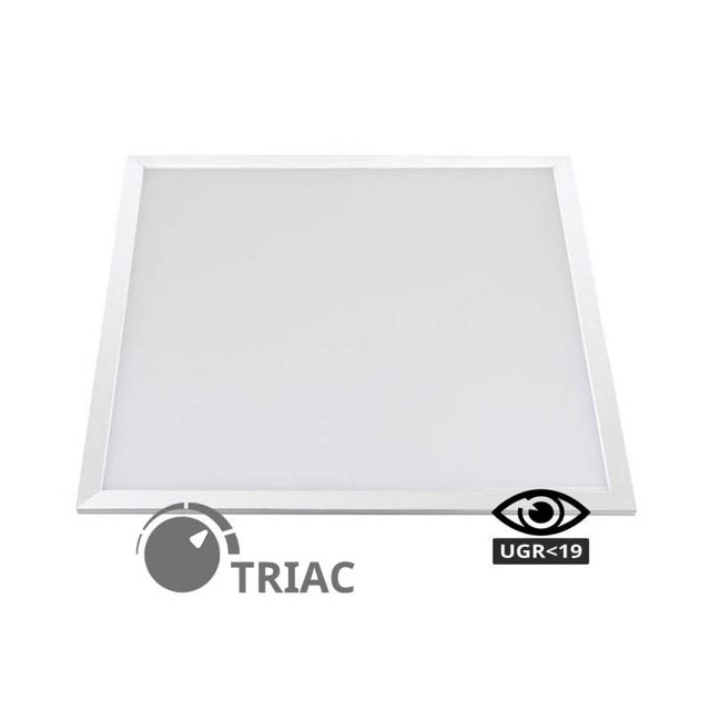 Panel LED de alta luminosidad de máxima calidad con driver led TRIAC regulable. Iluminación backlight que asegura que el panel led no amarillee con el tiempo de uso. ideal para las instalaciones más exigentes. Marco en color blanco para una mejor integración en la decoración. UGR<19 para un mayor confort visual. Su bajo índice de deslumbramiento incide en un aumento en la concentración, mayor rendimiento laboral y en la capacidad de estudio. Certificación ENEC 05