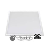 Panel LED de alta luminosidad de máxima calidad con driver led DALI regulable. Iluminación backlight que asegura que el panel led no amarillee con el tiempo de uso. ideal para las instalaciones más exigentes. Marco en color blanco para una mejor integración en la decoración. UGR<19 para un mayor confort visual. Su bajo índice de deslumbramiento incide en un aumento en la concentración, mayor rendimiento laboral y en la capacidad de estudio. Certificación ENEC 05