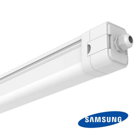 Iluminación perfecta con la Regleta Estanca LED 20W SAMSUNG - LUMINAIRA - 3CCT. Esta regleta estanca combina calidad y versatilidad para brindarte una experiencia lumínica excepcional. Con su potente y eficiente tecnología LED disfruta de una iluminación brillante y uniforme en cualquier entorno. IK08.  COLOR SELECCIONABLE (CCT 3000K-4000K-5700K) LED integrado. La luminaria LED es puede usarse tanto en interior, como en exterior por tener IP65,  y grado anti golpeo  IK08. FP + 0.98.