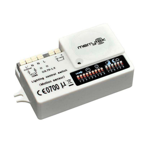 El Sensor de movimiento Merrytek MC003V dispone de una innovadora tecnología de detección con sistema HF de 5.8GHz que permite que el movimiento pueda ser detectado a través de distintos materiales como plástico, vidrio y materiales no metálicos delgados.