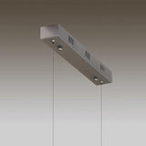 Luminaria de suspensión lineal de 2 metros de longitud que ofrece una iluminación general a través del difusor de policarbonato opal que crea un ambiente perfecto para cualquier estancia. 