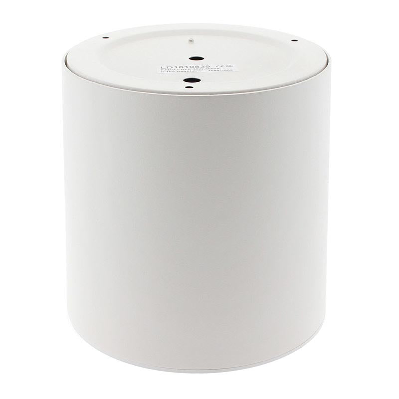 Aplique de techo FADO 35W es un foco Led de altas prestaciones con chip led CREE y driver 0-10V regulable. Para la iluminación general de todo tipo de ambientes. De estilo minimalista fabricado en aluminio de alta calidad y lacado en color blanco mate.