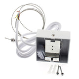 Kit de suspensión que incluye: Florón cuadrado blanco 80x80x30mm, cable redondo de 3 hilos de 0.75mm y 1.5m de longitud. Cable de acero de suspensión con pasador sujetables, clip de conexión rápida de cables y tornillos de sujección.