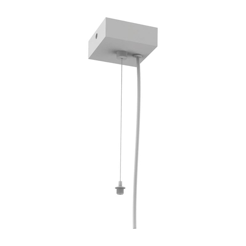 Kit de suspensión que incluye: Florón cuadrado blanco 80x80x30mm, cable redondo de 3 hilos de 0.75mm y 1.5m de longitud. Cable de acero de suspensión con pasador sujetables, clip de conexión rápida de cables y tornillos de sujección.