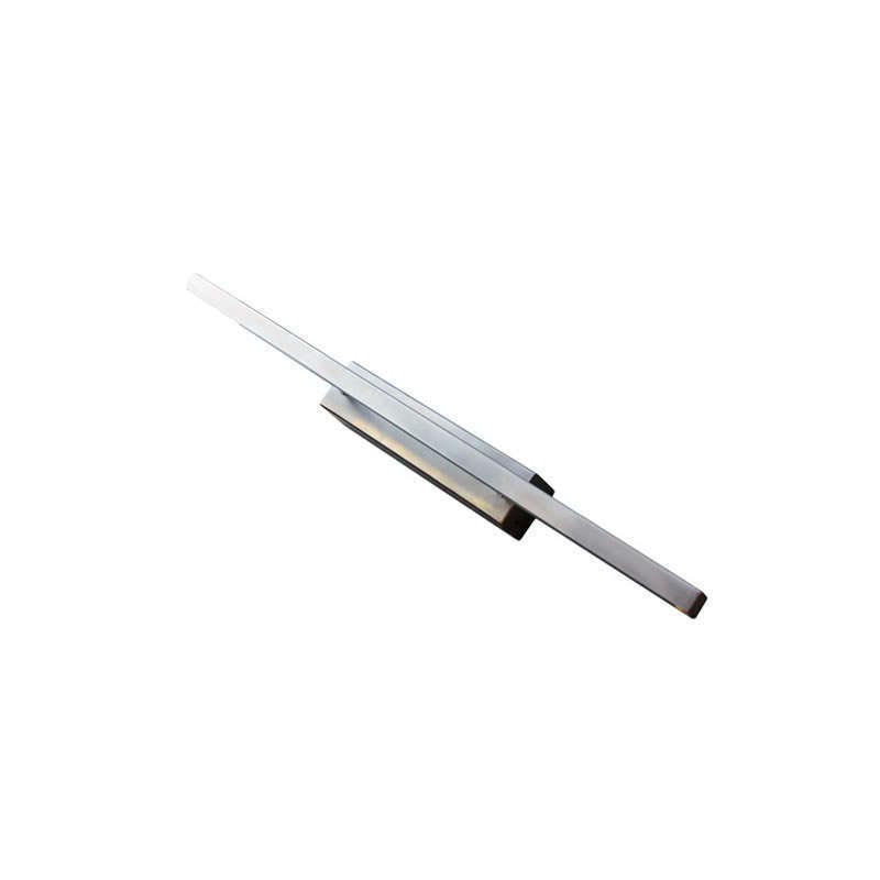 Luminaria led minimalista de acero inoxidable para la iluminación de cuadros. Emite una cortina de luz fría sin emisión de calor y gran eficiencia. Ideal para combinar diferentes tipos de iluminación en estancias, pasillos, baños, entradas o recibidores.