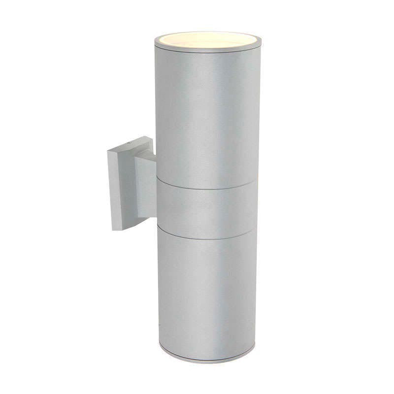 Luminaria con base E27 para alojar 2 bombillas led. Fabricado en aluminio de gran calidad y lacado en color gris rugoso mate para la iluminación de paramentos verticales. Lámpara ideal para combinar diferentes tipos de iluminación tanto en interiores como en exteriores.