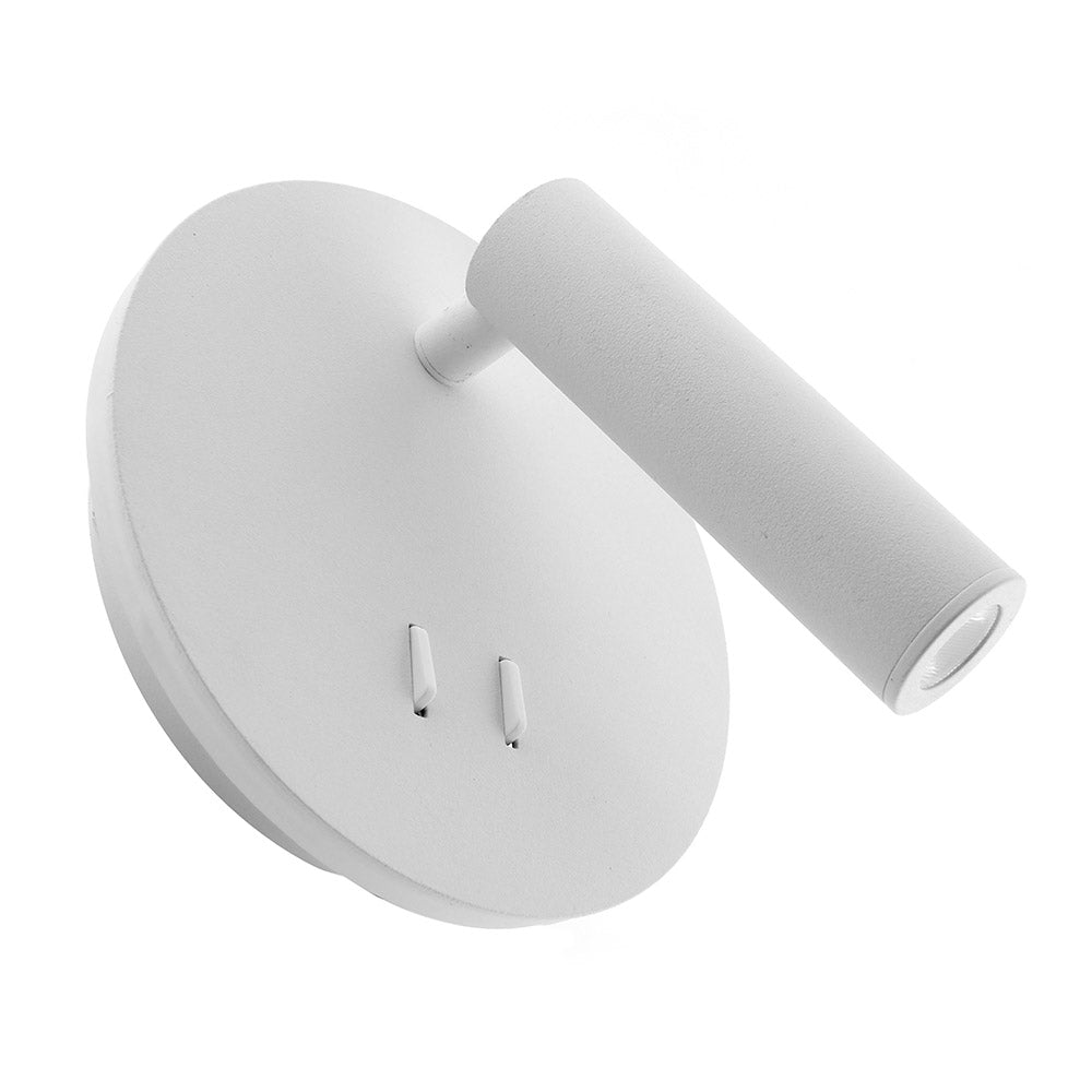 Luminaria LED realizada en aluminio de gran calidad y lacado en color blanco con iluminación de lectura y ambiental. Emite un haz de luz dirigida en cualquier dirección y un haz de luz perimetral para dar iluminación ambiental sin emisión de calor y gran eficiencia. Se puede instalar junto a la cama o sobre ella y sustituir así a una lámpara de mesa de noche. La lámpara se enciende y apaga mediante un interruptor incorporado en el soporte de pared.