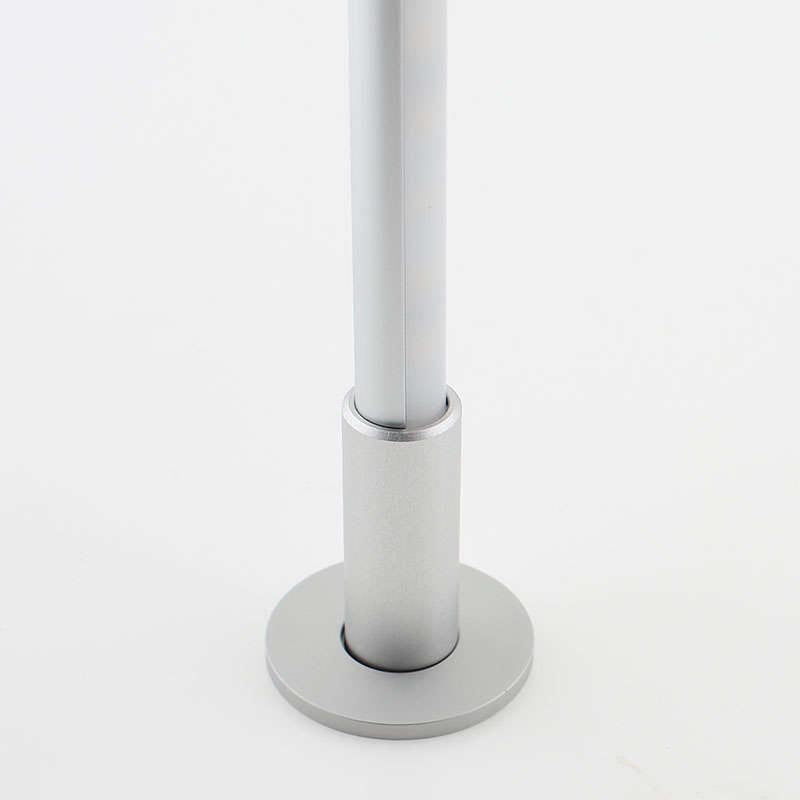 VITRA es el nuevo sistema de iluminación LED patentado que funciona como un sistema modular de fácil instalación y adaptable a cualquier tamaño de vitrina. Se adaptan a cualquier medida de la vitrina que necesite, consulte con nosotros para la medida que necesite, fabricamos las barras LED para vitrinas a medida.
