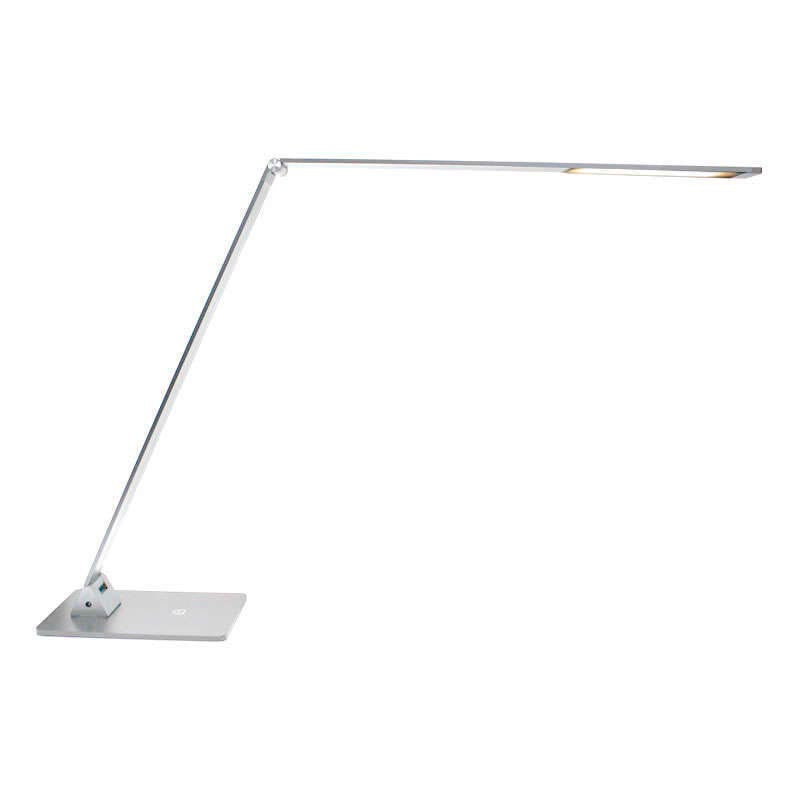 Lámpara de escritorio, flexo Led, de grandes dimensiones con dos brazos articulados y luminaria led de LG de alta potencia, conector USB para carga de dispositivos integrado en la base. Con un diseño estilizado, moderno y funcional, realizado con materiales de la más alta calidad en acero y aluminio. su brazo flexible permite dirigir su haz de luz en cualquier dirección.