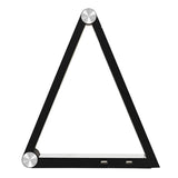 Lámpara de escritorio de diseño exclusivo. Incorpora botonera táctil con selector de intensidad y color de luz. Cargador inalámbrico TI de última generación y conectores USB para la carga de tus dispositivos móviles. Chip Led LG de altas prestaciones. Realizado con materiales de alta calidad, su brazo articulado permite dirigir su haz de luz en cualquier dirección.