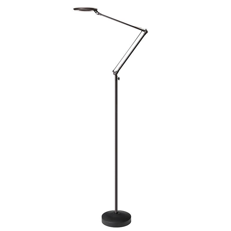 Lámpara led de pie con brazo articulado que permite dirigir su haz de luz en cualquier dirección. Control táctil con selector de intensidad. Con un diseño clásico y funcional. Realizado con materiales de alta calidad.  