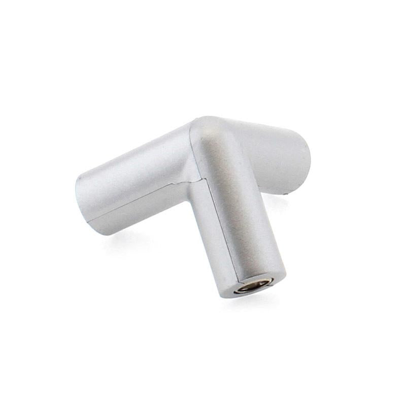 Conector con conectores DC hembra en sus extremos para la composición de iluminación modular de vitrinas VITRA.