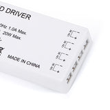 Driver LED que incluye 4 salidas de corriente para luminarias LED para interiores.