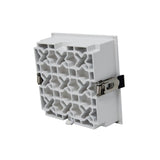 Foco empotrable LED con chip OSRAM SMD5050  de alta potencia y con 40W de potencia. Dispone de factor antideslumbramiento URG 17 y un ángulo de apertura de 24º. Con una iluminación más directa para centrar la luz en puntos específicos. Una iluminación de acentuación elegante y distintiva.